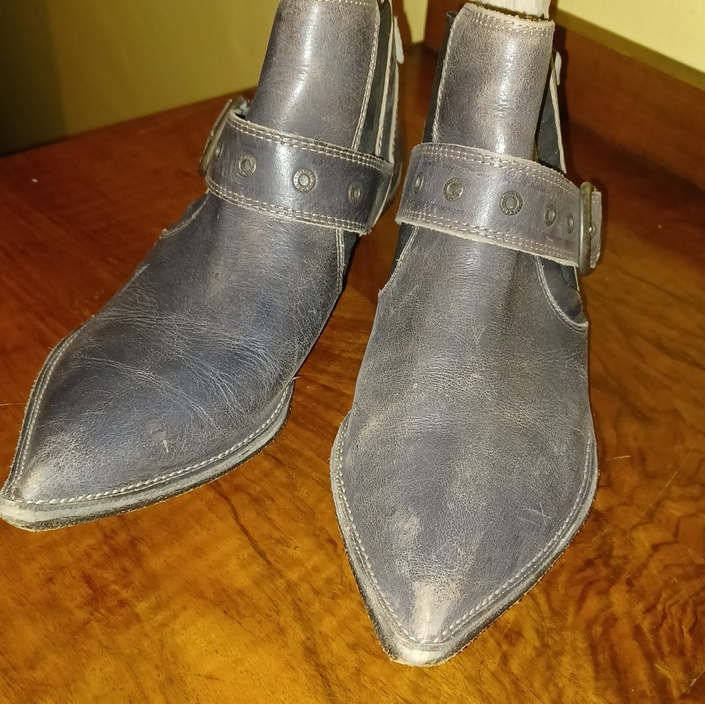 Ankle boots